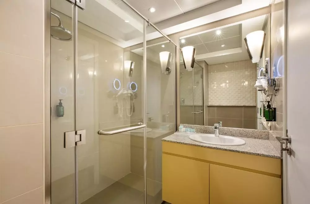 هتل رویال کنتیننتال دبی